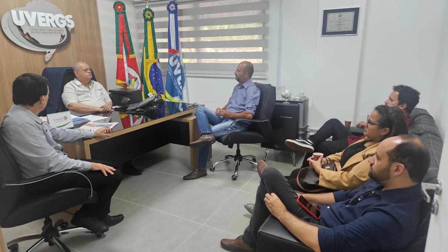 Câmara de Butiá fortalece diálogo institucional na UVERGS 