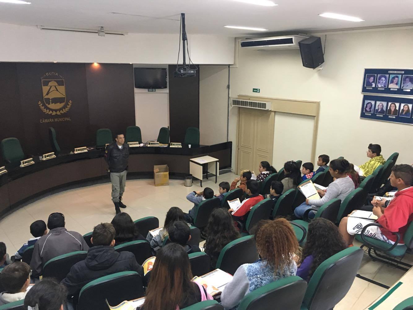 Segunda aula Proerd na câmara de vereadores